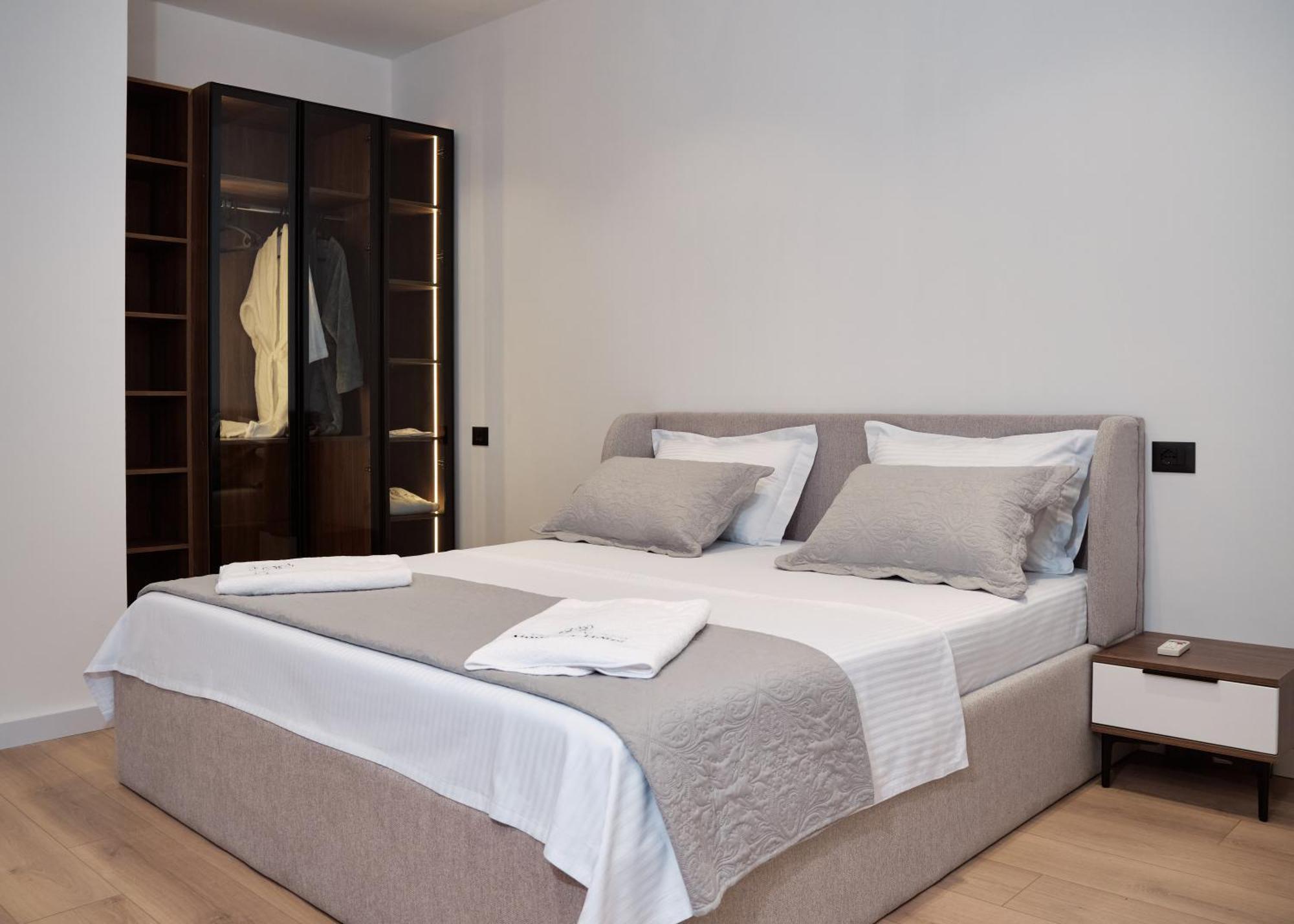 Montflux Hotel Boks